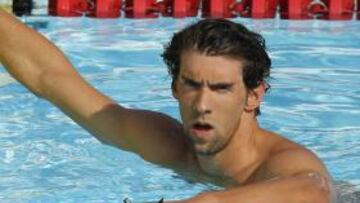Phelps se vuelve mortal y pierde en los 100 y 200 libres