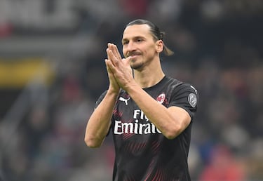 Zlatan Ibrahimović seduce a Santiago Giménez de unirse al Milán