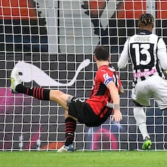 Un gol polémico vuelve a parar al Milan