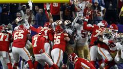 Las Vegas (United States), 12/02/2024.- Kansas City Chiefs kicker Harrison Butker kicks a free goal during the first half of Super Bowl LVIII between the Kansas City Chiefs and the San Fransisco 49ers at Allegiant Stadium in Las Vegas, Nevada, USA, 11 February 2024. The Super Bowl is the annual championship game of the NFL between the AFC Champion and the NFC Champion and has been held every year since 1967. EFE/EPA/JOHN G. MABANGLO
