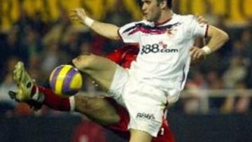 <b>LE GUSTA LA CENA.</b> Al ruso le ha gustado sobremanera la tradición sevillista de cenar todos juntos después de cada partido.