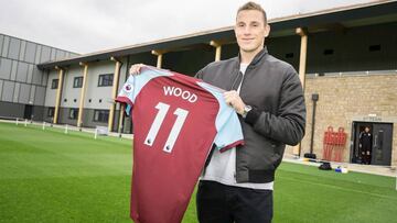 Burnley break club record luring Chris Wood from Leeds