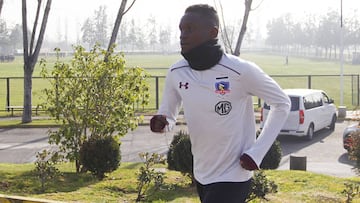 Venezolano Danny Pérez deja Colo Colo sin sumar minutos