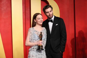 Sonrisas y estatuillas destacan en las “afterparty” de los Oscars