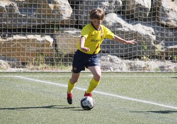 Dani Olmo llegó al F. C. Barcelona, en 2007, con nueve años procedente del R. C. D. Español. Siete años después fichó por el G. N. K. Dinamo.