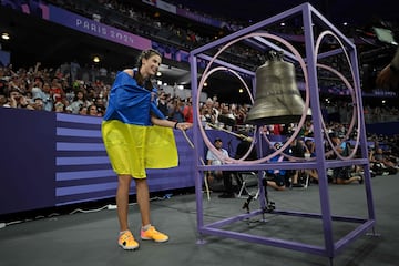 Yaroslava Mahuchikh, tras ganar el oro olímpico en París.