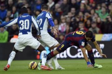 Luis Suárez, EricBailly y Álvaro González.
