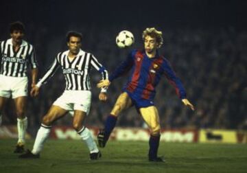 5 de Marzo de 1986. Partido de ida de cuartos de final de la Copa de Europa entre el Barcelona y la Juventus, ganó el Barcelona 1-0. Steve Archibald y Gatetano Scirea.