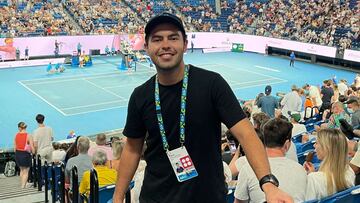 El chileno que trabaja en el Australian Open: "Compartí con Stefanos Tsitsipas; fue un lujo"