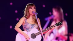 Taylor Swift brings out Marcus Mumford from Mumford & Sons for Eras Tour show