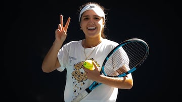 Mar&iacute;a Camila Osorio entrena en el Rod Laver Arena