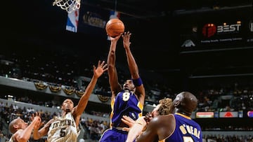 02/06/15 BALONCESTO NBA FINALES CLASICAS PARTIDO
Final 2000 , Los Angeles Lakers vs Indiana Pacers (4-2).
Kobe Bryant