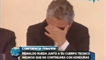 El llanto de Reinaldo Rueda el día que se despidió de Honduras