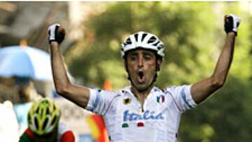 <B>ORO PURO. </B>Bettini ha cumplido los pronósticos y se ha llevado el oro en Atenas.