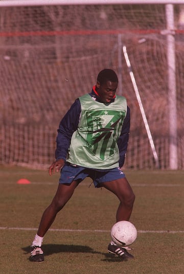 Llegó junto a Lawal, Maximiliano de Oliveira y Djana fichados por Jesús Gil. Más tarde los fichajes de estos 4 futbolistas fue declarado como el fraude del 'caso negritos'. Ninguno llegó a jugar ni un minuto con el primer equipo. 