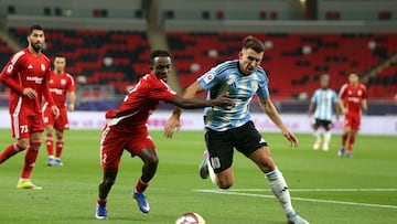 Foto del partido entre Al Wakrah y Al Shamal.