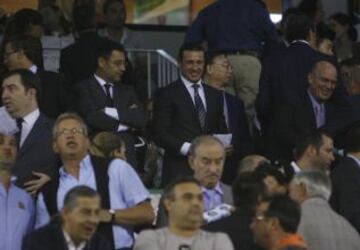 Tercera jornada de la Liga Bbva. Valencia - Barcelona. Amadeo Salvo, presidente del Valencia, en el palco.