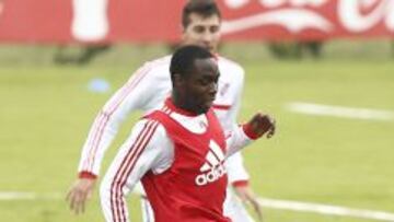 Éder Álvarez Balanta milita en River Plate desde la temporada 2012