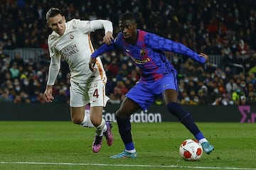 Taylan Antalyali y Ousmane Demb¨¦l¨¦.
