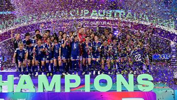 SYDNEY (Australia), 21/03/2026.- Japan celebrate with the Asian Cup trophy following their win over Australia in the AFC Womens Asian Cup Final match at Accor Stadium in Sydney, Australia, 21 March 2026. (Japón) EFE/EPA/DEAN LEWINS AUSTRALIA AND NEW ZEALAND OUT