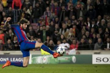 Sergi Roberto marcó el 6-1 que le dio el pase a cuartos al Barcelona.