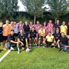 Almeida, de “fútbol y asado” con jugadores y exjugadores del Atlético de Madrid