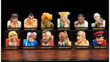 Las figuras de los personajes derrotados de Street Fighter II