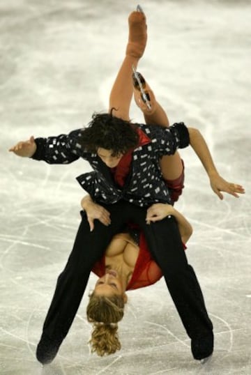 La pareja h¨²ngara de patinaje art¨ªstico formada por Nora Hoffmann y Attila Elek. descuido