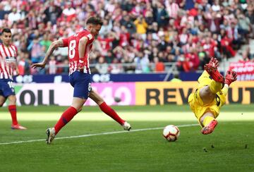 Atlético de Madrid 1-0 Leganés | Saúl falló el penalti pero aprovechó el rechace para meter el balón en la portería. Lunin adivinó el lanzamiento, detuvo el esférico con las piernas.