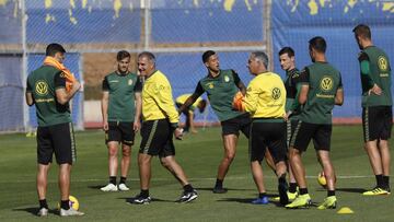 01/02/19 ENTRENAMIENTO DE LAS PALMAS 
 
 
 PACO HERRERA GRUPO
 