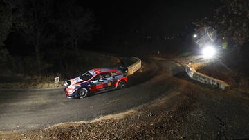 Neuville es el rey de la noche