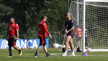 Alcaina, retirándose al gimnasio tras la charla de Idiakez.