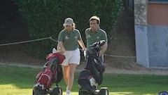 Almeida y Teresa Urquijo juegan al golf en su escapada romántica