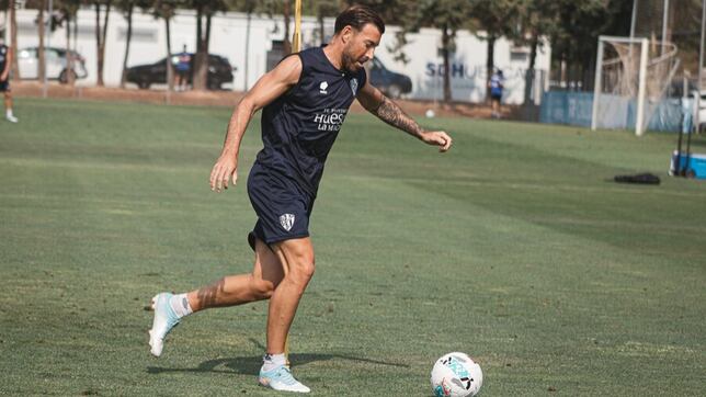 Sergi Enrich: “Hay que transmitir el ADN Huesca: garra, orgullo y sin reblar”