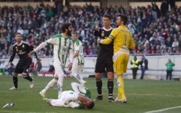 Cristiano Ronaldo acabó expulsado con tarjeta roja directa tras agredir al jugador del Córdoba, Edimar.