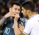 Luís Suárez y Lionel Messi se lucen en Tel Aviv para el empate en el clásico rioplatense
