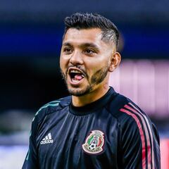 'Tecatito' Corona ya cuenta con el pasaporte portugués