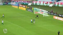 Partió en la mitad de la cancha y definió de túnel: el golazo del nuevo fichaje de Guardiola