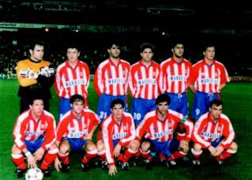 Formación del Atlético de Madrid temporada 1996/1997, Molína, Vizcaíno, Caminero, Geli, Kiko Narvaez, Penev, Simeone, Santi, Toni, Solozabal, y Pantic.