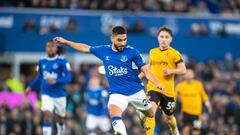 El Everton tropieza con la primera piedra