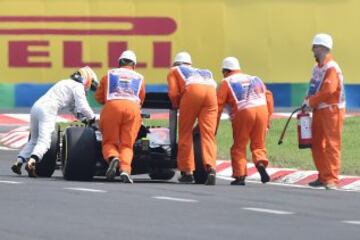  El McLaren de Alonso se paró en la Q2.
