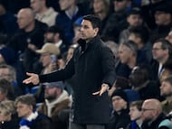 Soccer Football - Premier League - Brighton & Hove Albion v Arsenal - The American Express Community Stadium, Brighton, Britain - March 4, 2026 Arsenal manager Mikel Arteta reacts REUTERS/Tony O Brien EDITORIAL USE ONLY. NO USE WITH UNAUTHORIZED AUDIO, VIDEO, DATA, FIXTURE LISTS, CLUB/LEAGUE LOGOS OR 'LIVE' SERVICES. ONLINE IN-MATCH USE LIMITED TO 120 IMAGES, NO VIDEO EMULATION. NO USE IN BETTING, GAMES OR SINGLE CLUB/LEAGUE/PLAYER PUBLICATIONS. PLEASE CONTACT YOUR ACCOUNT REPRESENTATIVE FOR FURTHER DETAILS..