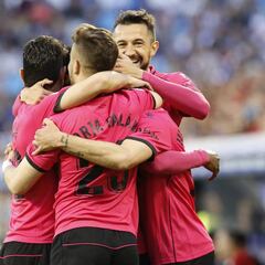 El Alcorcón recupera la sonrisa y la contundencia en las áreas