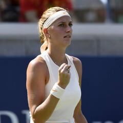 Kvitova aplasta a Wickmayer y Wozniacki, a Stosur; Kerber pasa