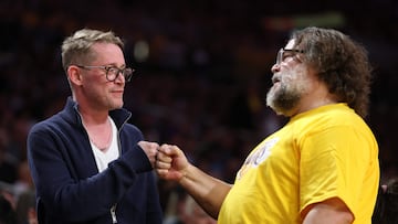 LOS ANGELES, CALIFORNIA - APRIL 22: Actors Macaulay Culkin (L) and Jack Black meet during Game Two of the Western Conference First Round NBA Playoffs between the Minnesota Timberwolves and the Los Angeles Lakers at Crypto.com Arena on April 22, 2025 in Los Angeles, California. NOTE TO USER: User expressly acknowledges and agrees that, by downloading and or using this photograph, User is consenting to the terms and conditions of the Getty Images License Agreement. Sean M. Haffey/Getty Images/AFP (Photo by Sean M. Haffey / GETTY IMAGES NORTH AMERICA / Getty Images via AFP)