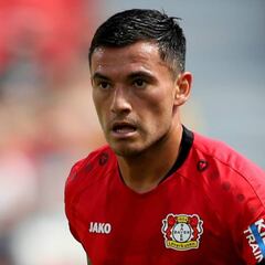 Aránguiz dio una asistencia y salió lesionado en el Leverkusen