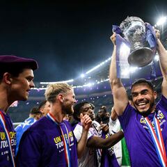 Del silencioso dolor en Chile a celebrar su primer título en Europa