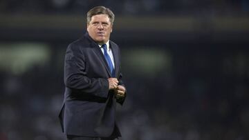 Miguel Herrera critic&oacute; a Juan Carlos Osorio por no estar presente en la Liguilla