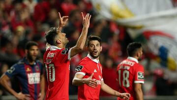 Benfica goleó al Chaves; Raúl Jiménez jugó 8 minutos