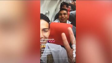 De "¡Pepe mátalo!" a 'Casemito': la fiesta del Madrid en el avión